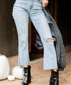 Zion Mid-Rise Crop Kick Flare Risen Jeans (Light)